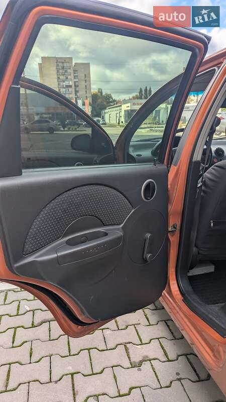 Хэтчбек Chevrolet Aveo 2007 в Хмельницком