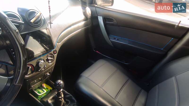 Седан Chevrolet Aveo 2006 в Львове