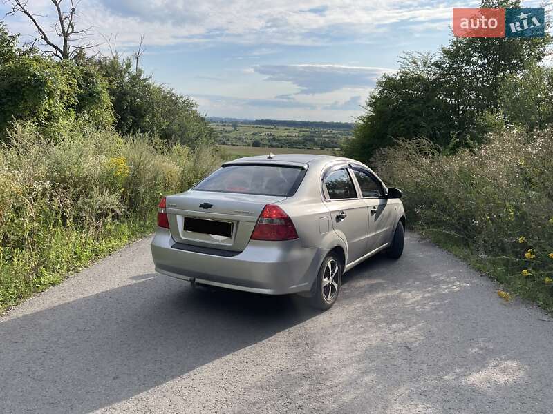 Седан Chevrolet Aveo 2008 в Киеве