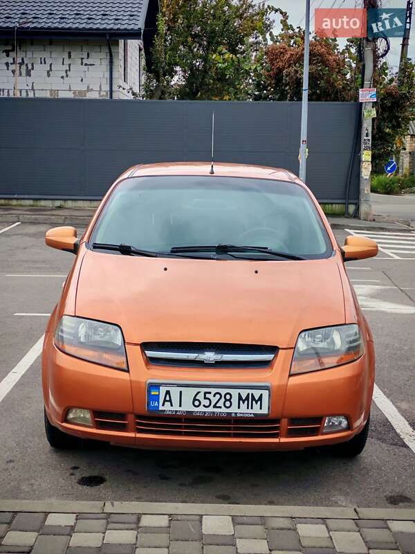 Седан Chevrolet Aveo 2005 в Киеве