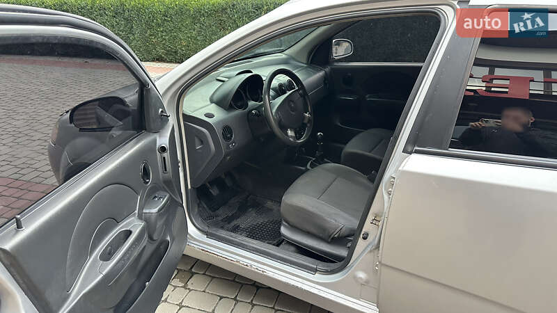 Седан Chevrolet Aveo 2005 в Могилев-Подольске фото 7 Седан Chevrolet Aveo 2005 в Могилев-Подольске