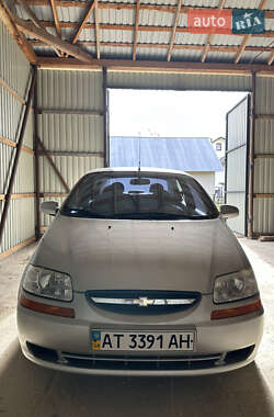Седан Chevrolet Aveo 2004 в  фото 3 Седан Chevrolet Aveo 2004 в