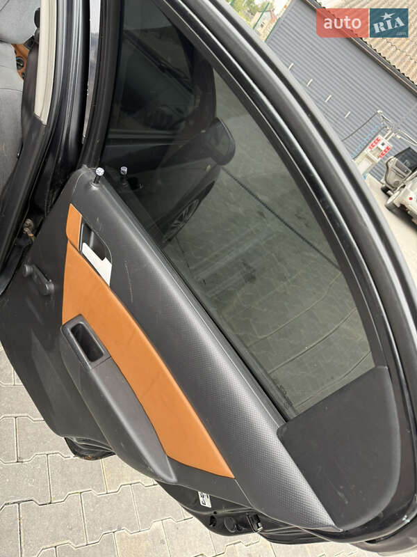 Седан Chevrolet Aveo 2006 в Звягелі