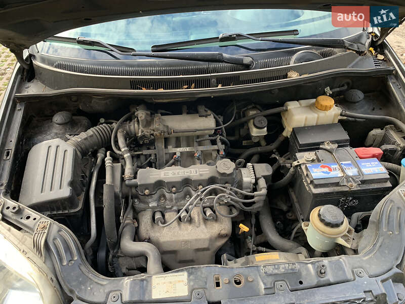 Седан Chevrolet Aveo 2006 в Киеве