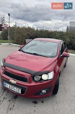 Седан Chevrolet Aveo 2014 в  фото 2 Седан Chevrolet Aveo 2014 в