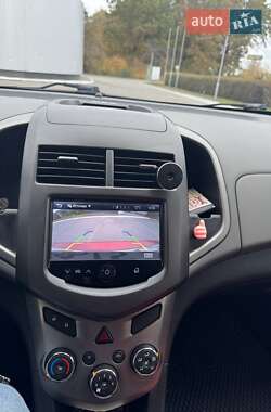 Седан Chevrolet Aveo 2014 в  фото 9 Седан Chevrolet Aveo 2014 в