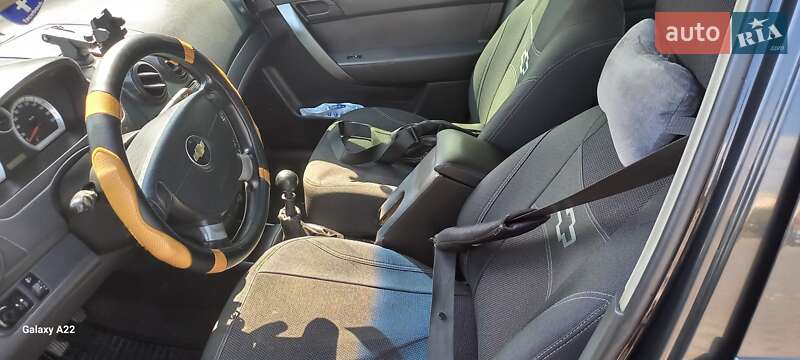 Седан Chevrolet Aveo 2006 в Запорожье