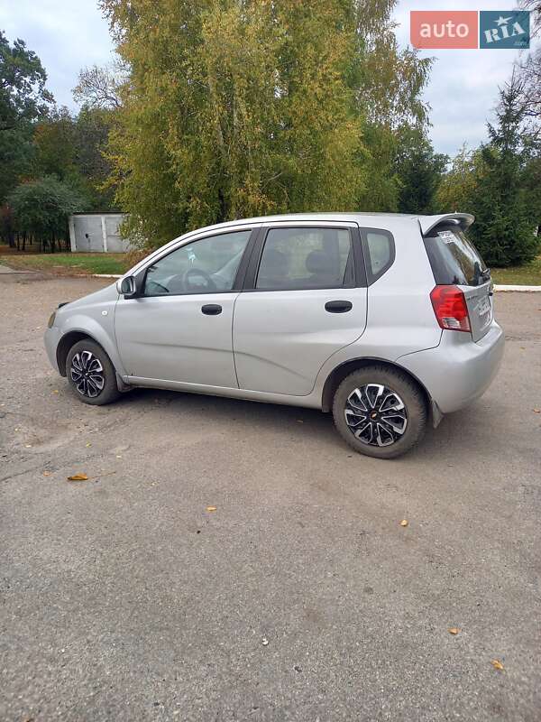 Хэтчбек Chevrolet Aveo 2006 в Карловке фото 8 Хэтчбек Chevrolet Aveo 2006 в Карловке