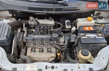 Седан Chevrolet Aveo 2007 в 