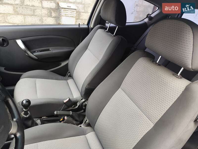 Хэтчбек Chevrolet Aveo 2008 в Киеве