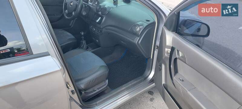 Седан Chevrolet Aveo 2006 в Одессе