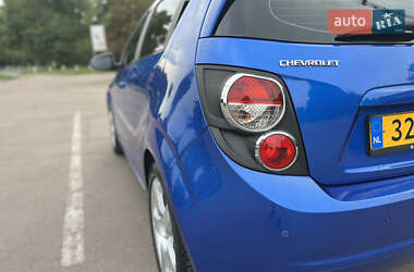 Хетчбек Chevrolet Aveo 2012 в 
