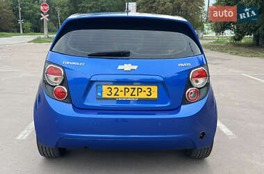 Хетчбек Chevrolet Aveo 2012 в 
