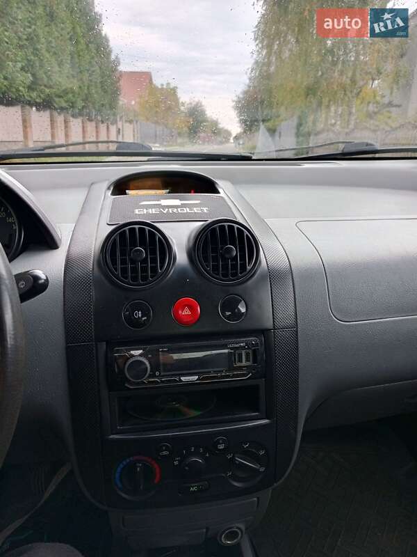 Седан Chevrolet Aveo 2005 в Здолбунове фото 17 Седан Chevrolet Aveo 2005 в Здолбунове