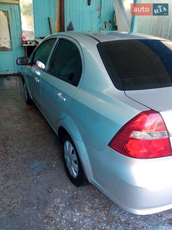 Седан Chevrolet Aveo 2008 в Киеве