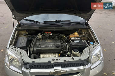 Седан Chevrolet Aveo 2008 в 