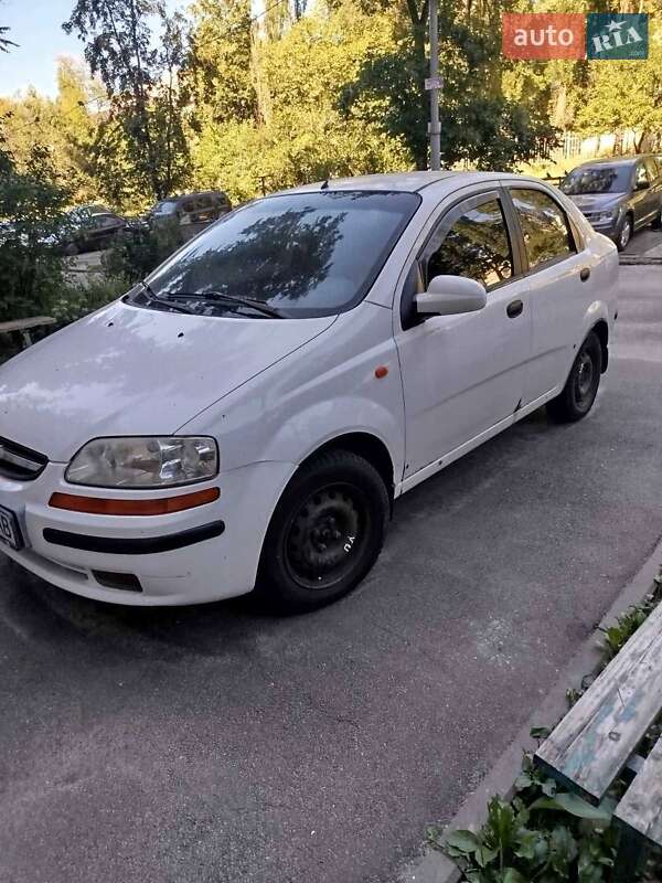 Седан Chevrolet Aveo 2005 в Києві фото 3 Седан Chevrolet Aveo 2005 в Києві