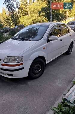 Седан Chevrolet Aveo 2005 в  фото 3 Седан Chevrolet Aveo 2005 в