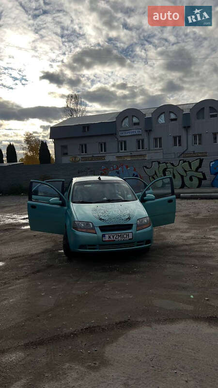 Седан Chevrolet Aveo 2005 в Тернополі