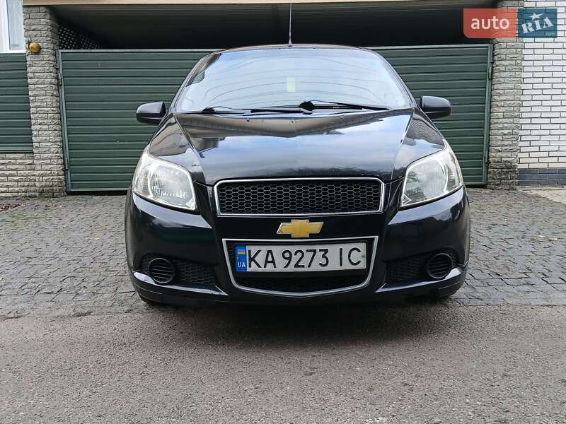 Хэтчбек Chevrolet Aveo 2011 в Черкассах фото Хэтчбек Chevrolet Aveo 2011 в Черкассах
