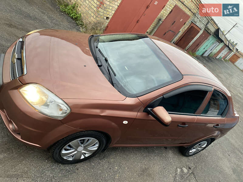 Седан Chevrolet Aveo 2011 в Софіївській Борщагівці