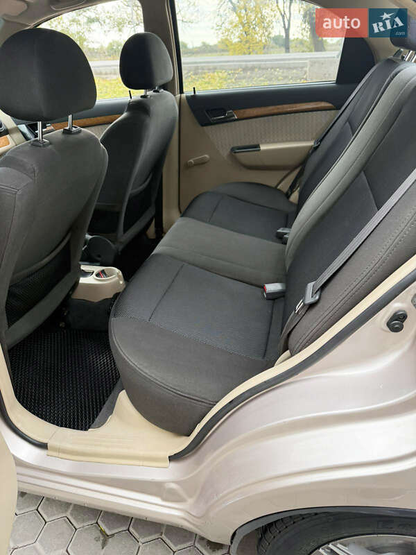 Седан Chevrolet Aveo 2008 в Одессе