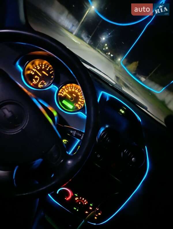 Хэтчбек Chevrolet Aveo 2005 в Казанке фото 3 Хэтчбек Chevrolet Aveo 2005 в Казанке