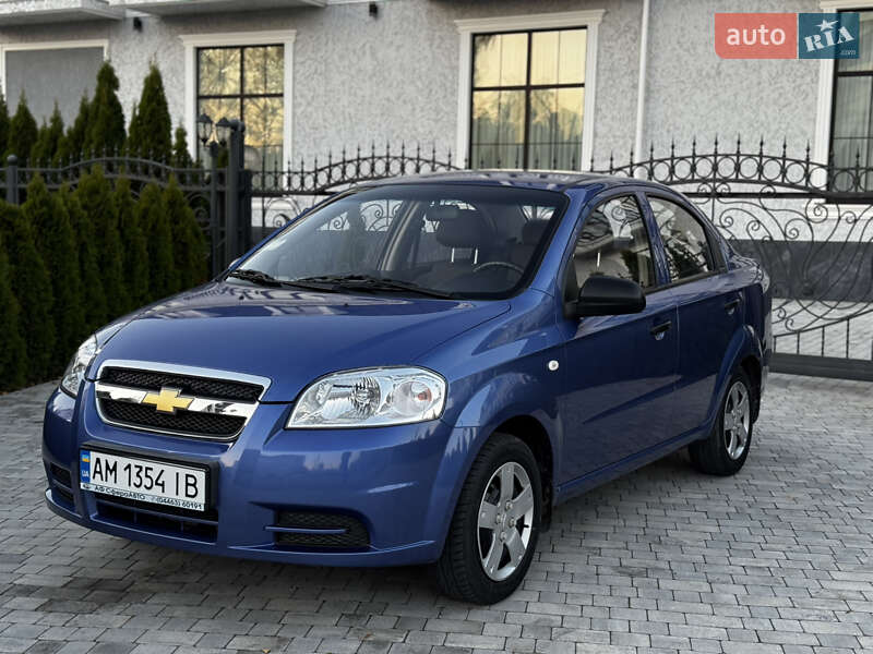 Седан Chevrolet Aveo 2008 в Виннице