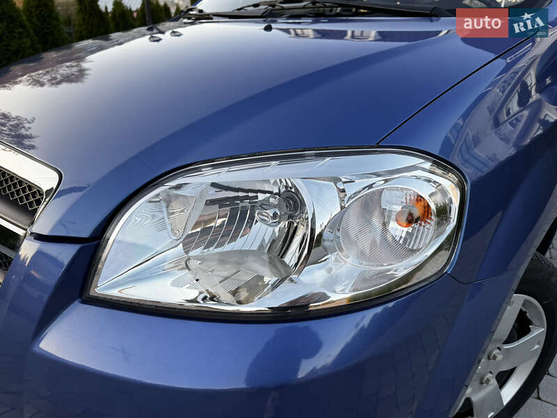 Седан Chevrolet Aveo 2008 в Виннице