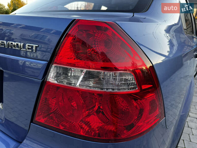 Седан Chevrolet Aveo 2008 в Виннице