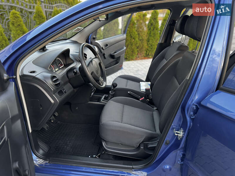 Седан Chevrolet Aveo 2008 в Виннице
