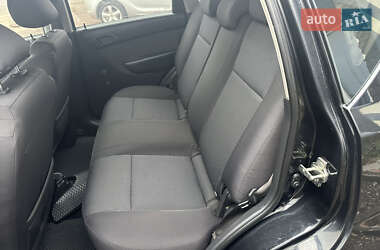 Хэтчбек Chevrolet Aveo 2009 в 