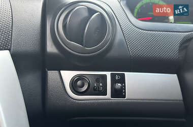 Хэтчбек Chevrolet Aveo 2009 в 