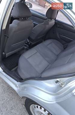 Седан Chevrolet Aveo 2008 в  фото 14 Седан Chevrolet Aveo 2008 в