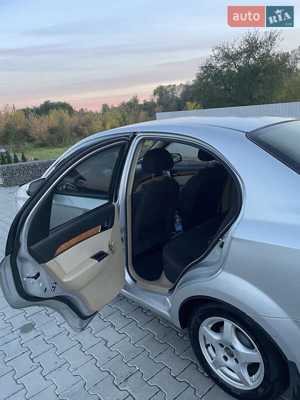 Хетчбек Chevrolet Aveo 2008 в Снятині фото 10 Хетчбек Chevrolet Aveo 2008 в Снятині