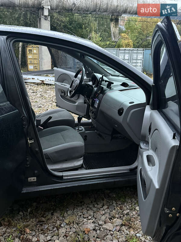 Седан Chevrolet Aveo 2005 в Киеве фото 26 Седан Chevrolet Aveo 2005 в Киеве