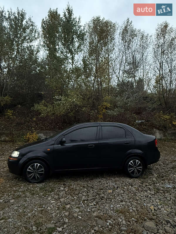 Седан Chevrolet Aveo 2005 в Киеве фото 44 Седан Chevrolet Aveo 2005 в Киеве