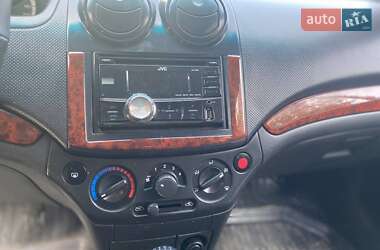 Седан Chevrolet Aveo 2006 в  фото 9 Седан Chevrolet Aveo 2006 в