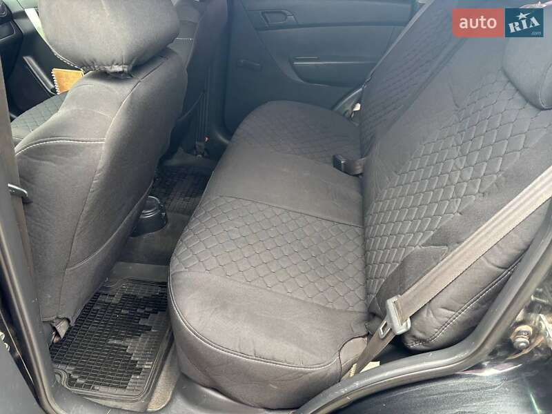 Хетчбек Chevrolet Aveo 2008 в Дніпрі