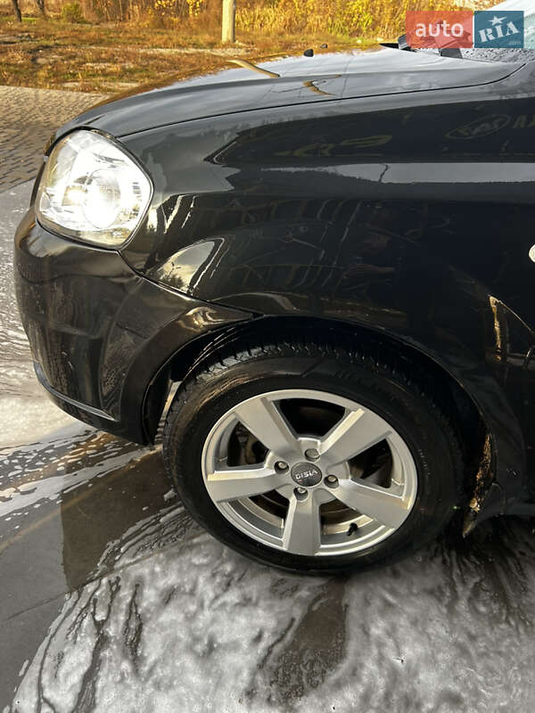 Седан Chevrolet Aveo 2008 в Павлограді