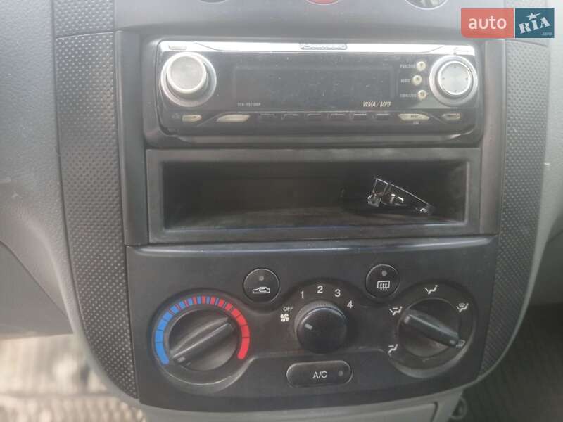 Седан Chevrolet Aveo 2005 в Ірпені фото 14 Седан Chevrolet Aveo 2005 в Ірпені
