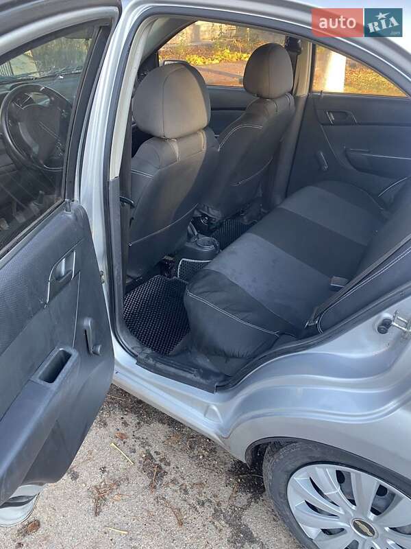 Седан Chevrolet Aveo 2011 в Николаеве