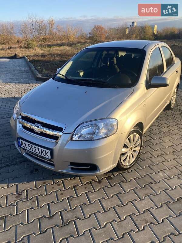 Седан Chevrolet Aveo 2011 в Николаеве