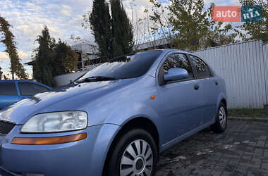Седан Chevrolet Aveo 2005 в Черновцах