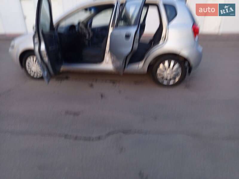 Хэтчбек Chevrolet Aveo 2006 в Коломые