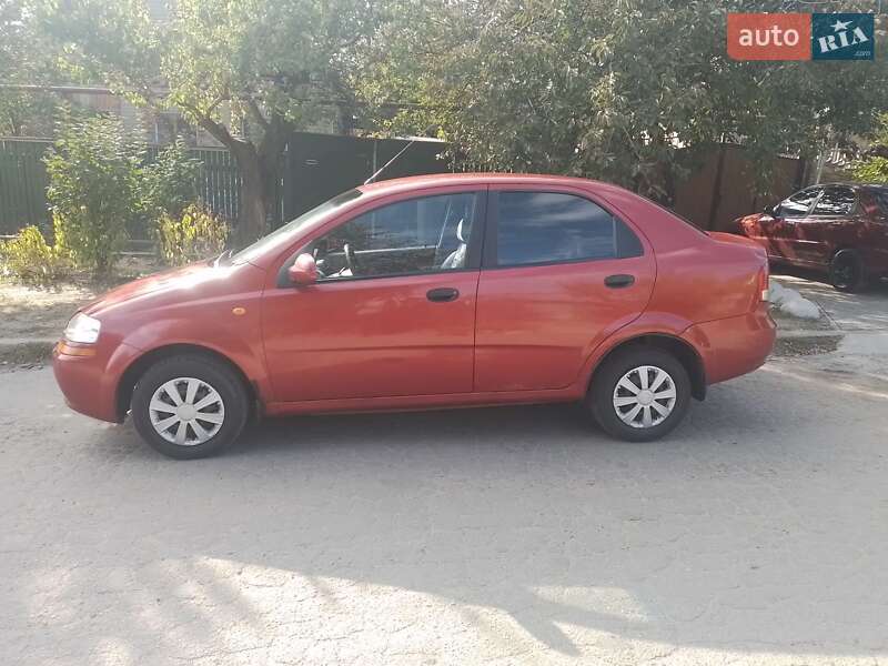 Седан Chevrolet Aveo 2004 в Запорожье