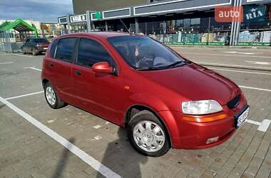 Хэтчбек Chevrolet Aveo 2005 в Первомайске