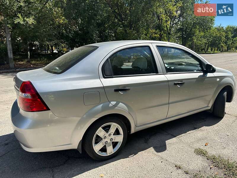 Седан Chevrolet Aveo 2007 в Желтых Водах