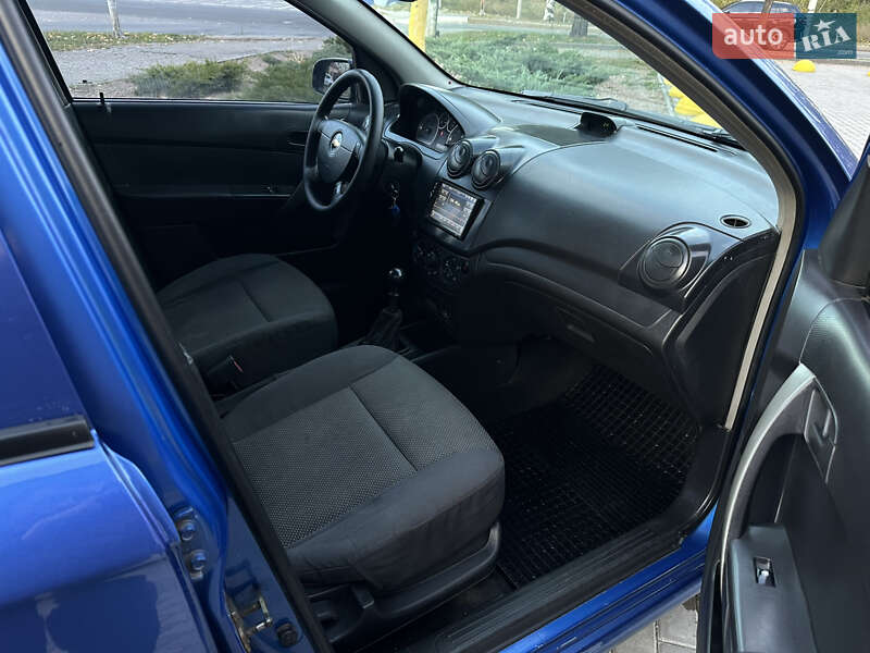 Седан Chevrolet Aveo 2007 в Каменском