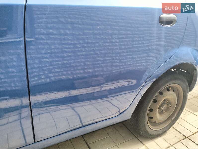 Седан Chevrolet Aveo 2005 в Запорожье фото 4 Седан Chevrolet Aveo 2005 в Запорожье